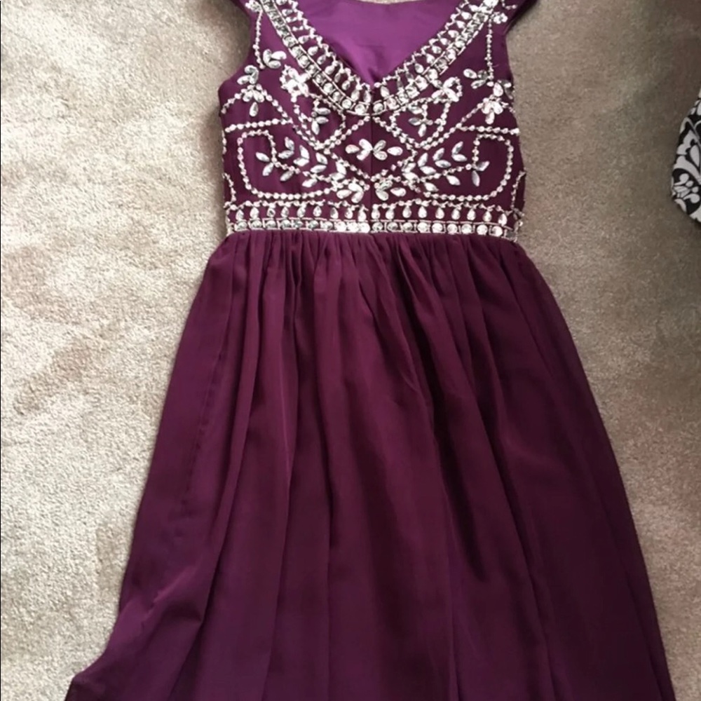 Maroon knee length prom dress size small